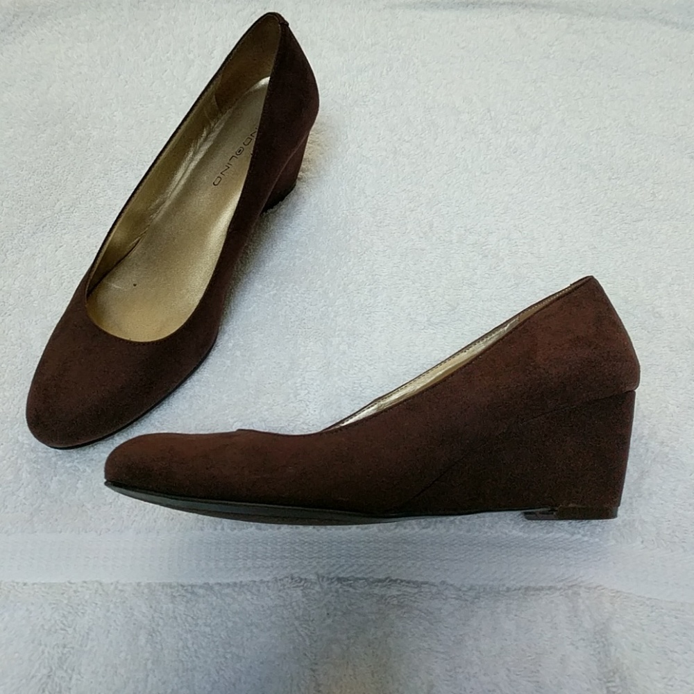 Bandolino wedges Ladies Size 7.5